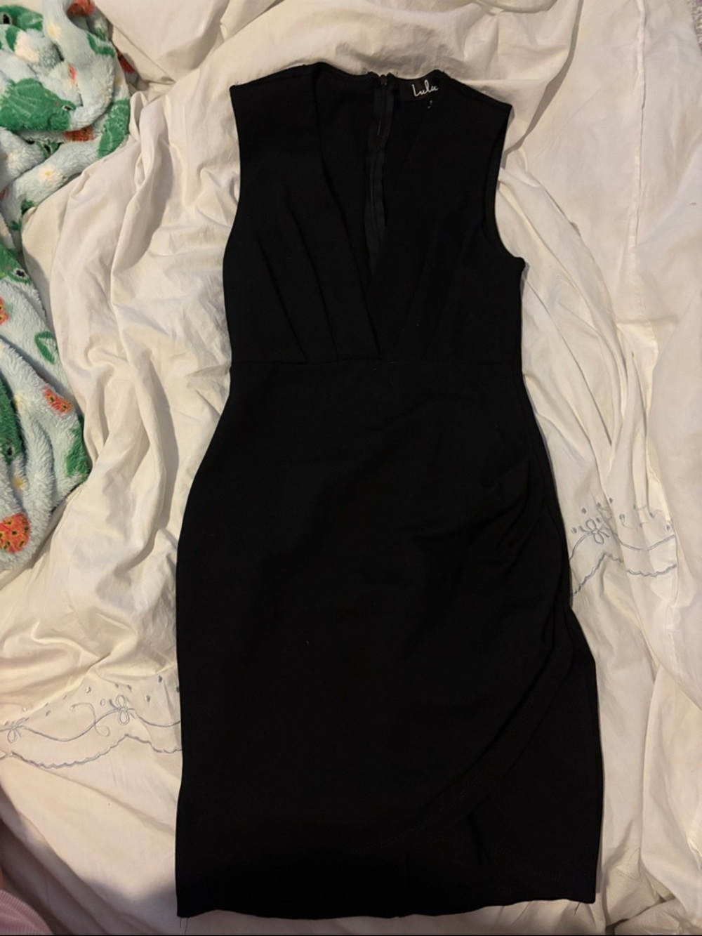 Lulu's Black Sleeveless V-Neck Mini Sheath Dress